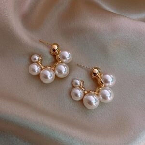 PearlPerfectionEarrings3_04746541-408e-4180-89bb-e204f19bb7f5